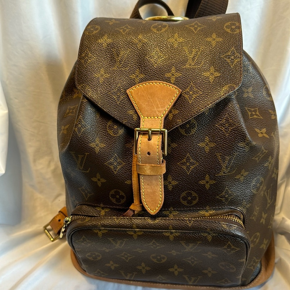 Vintage Louis Vuitton Montsouris Backpack GM. COA